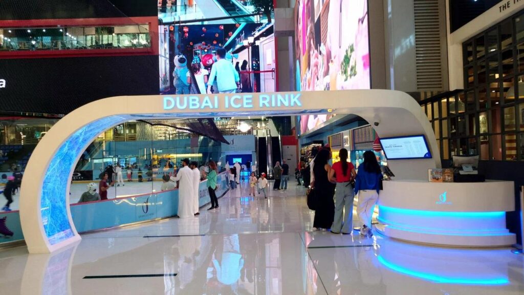 Dubai Mall & Yasmina 2024 Smart AI Assistant by YANGO